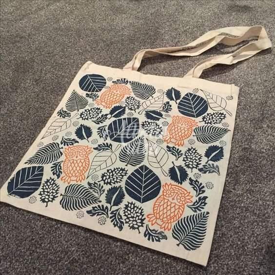 Leaves and flowers bag painting