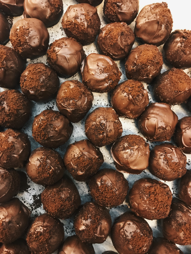 Kézműves csokoládé otthon: kulináris krémkalandozás a saját konyhádban