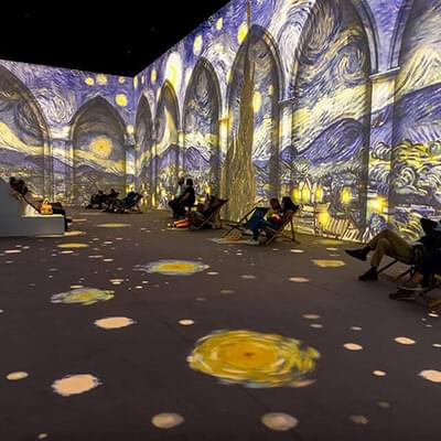 Van Gogh - Csillagos éj - a világ egyik leglátogatottabb kiállítása